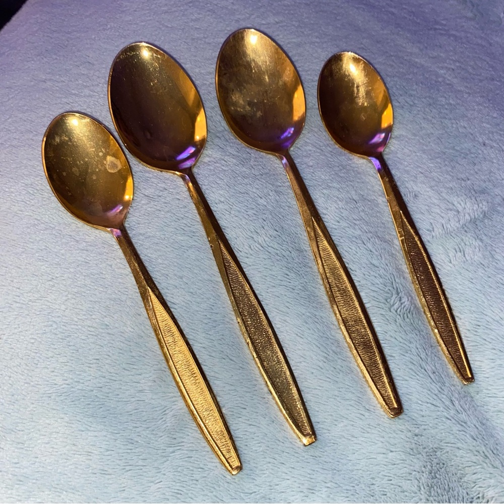 Vintage Custom Designs Flatware